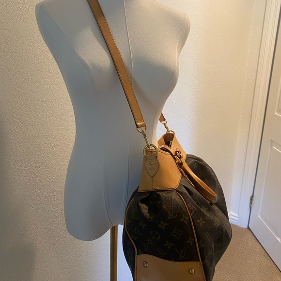 Louis Vuitton Brown Monogram Shoulder Bag - Picture 7 of 15